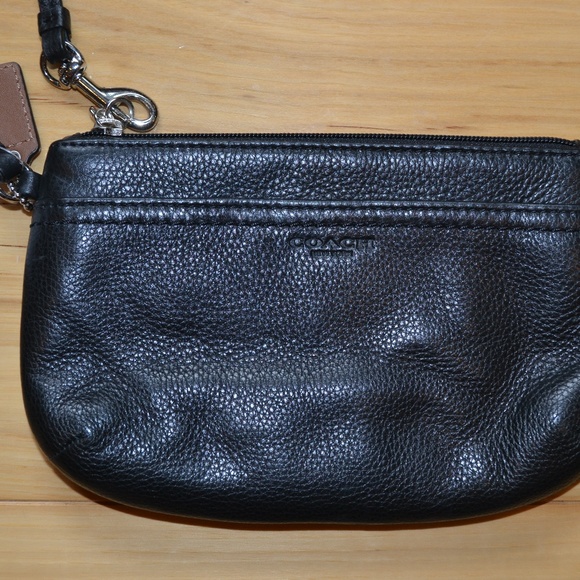 Coach medium wristlet black park leather F51683 - Picture 1 of 2